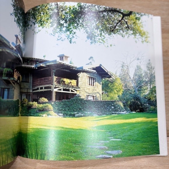 Art & Design Book Collection, Set of 6 Collector Resources - Picture 9 of 16